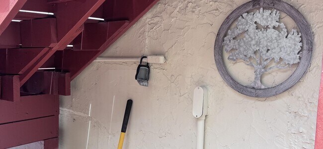 Building Photo - 731 46th St