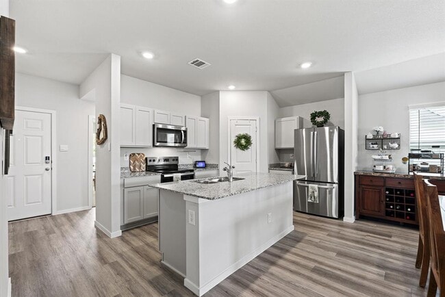 Building Photo - 405 Perry Pl