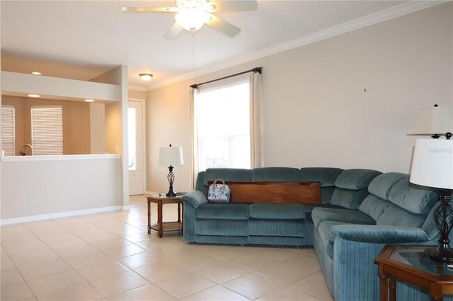 Building Photo - 5532 Sir Churchill Dr