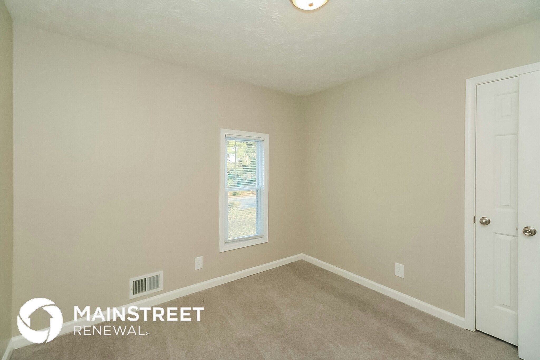 Building Photo - 2875 Kathryn Cir SW