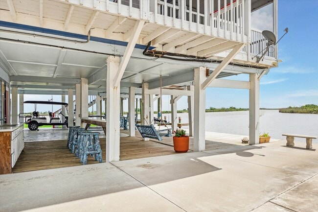 Building Photo - 395 Redfish Dr