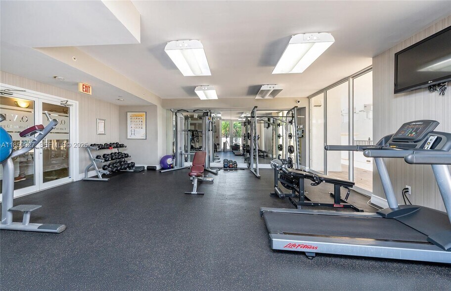 Building Photo - 4100 Salzedo St