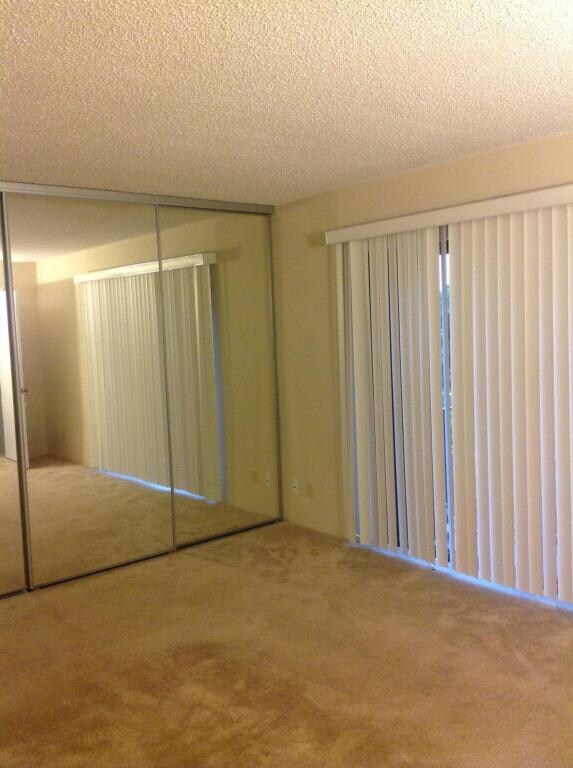 Building Photo - 166 Lake Arbor Dr