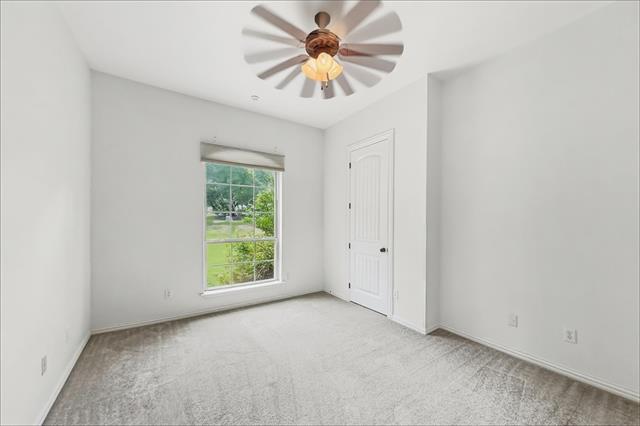 Building Photo - 129 Acorn Ln