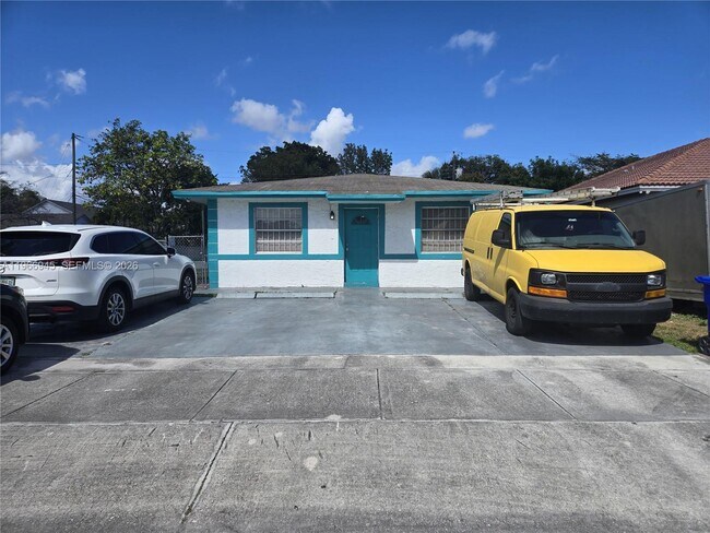 Building Photo - 2891 NW 14th St