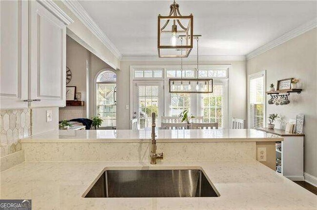 Building Photo - 203 Lenox Dr