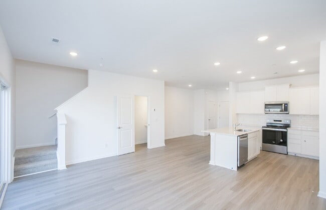 Building Photo - Williamson County 3 Bedroom New Construction Townhome with Great Schools in Fairview, TN