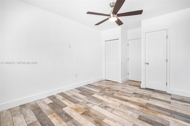 Building Photo - 180 SW 63rd Ave