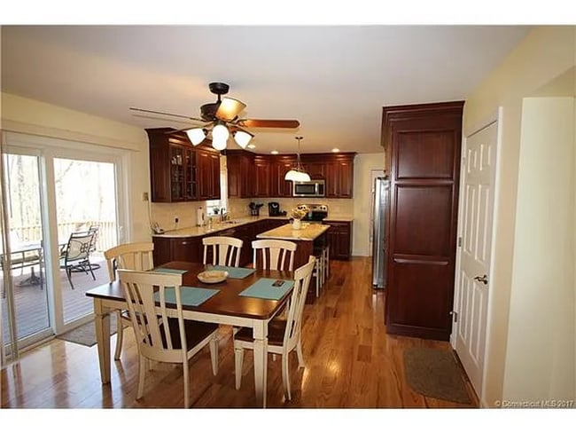 Building Photo - 4 Bed - 2.5 Bath: Single Family Home in Oa...