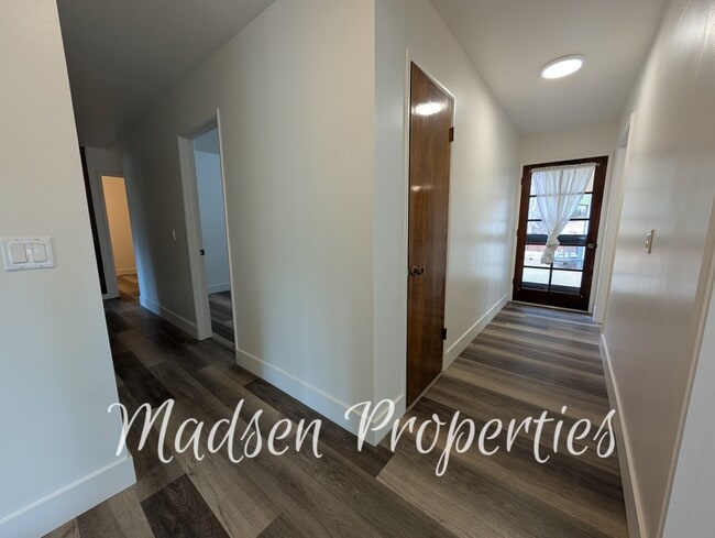 Building Photo - 6231 Pebble Ln