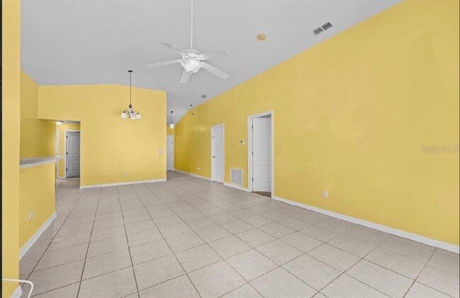 Building Photo - 131 Sandy Ridge Dr