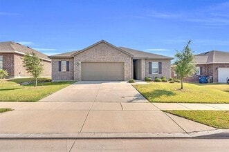 Building Photo - 213 Sabine River Rd
