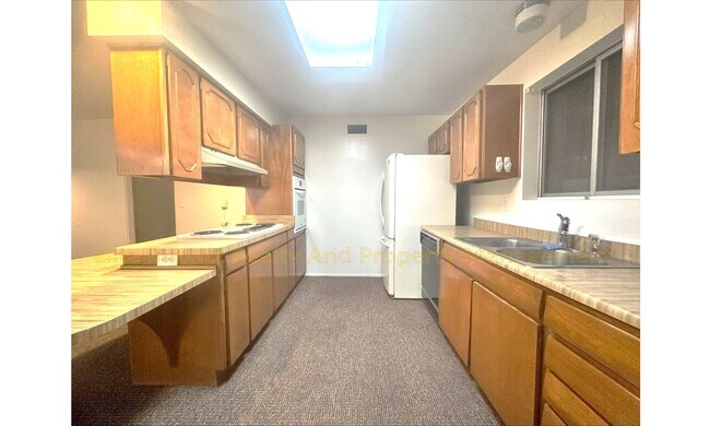 Building Photo - 3811 N Reno Ave