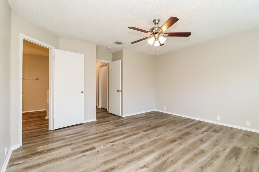 Building Photo - 1406 Kilkenny Dr