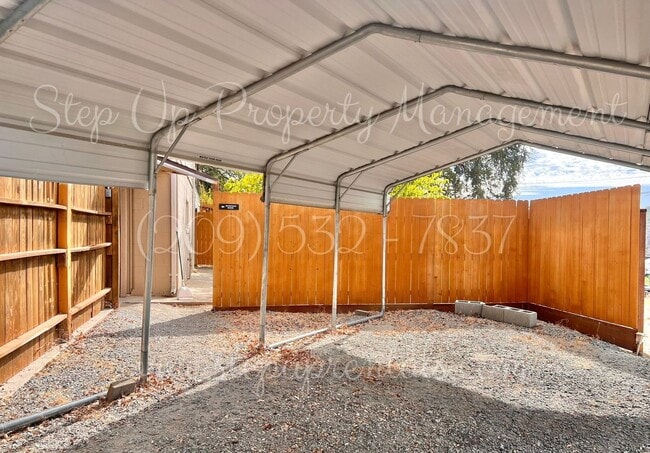 Building Photo - 12915 Mountain View Rd