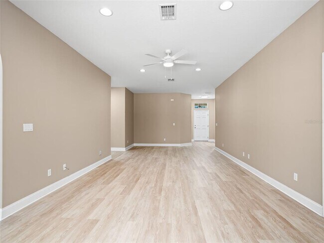 Building Photo - 3836 SW 33rd Terrace