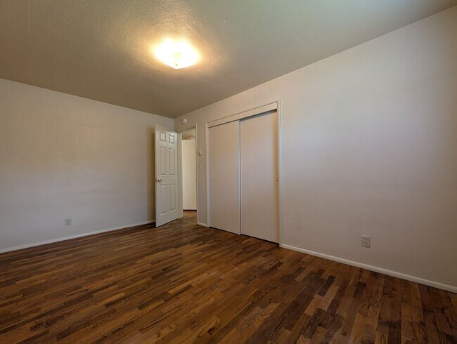 Building Photo - Ranch Style 3-Bedroom, 1-Bath Home In East Eugene!