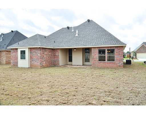 Building Photo - Middlebrooks 607