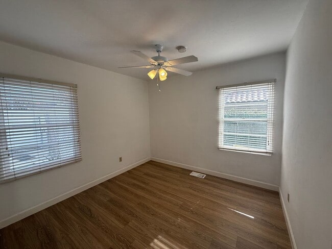 Building Photo - Spacious and Beautiful Home