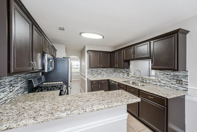 Building Photo - 23022 S Waterlake