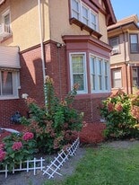Building Photo - 2421 Field St