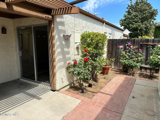 Building Photo - 32130 Watergate Rd