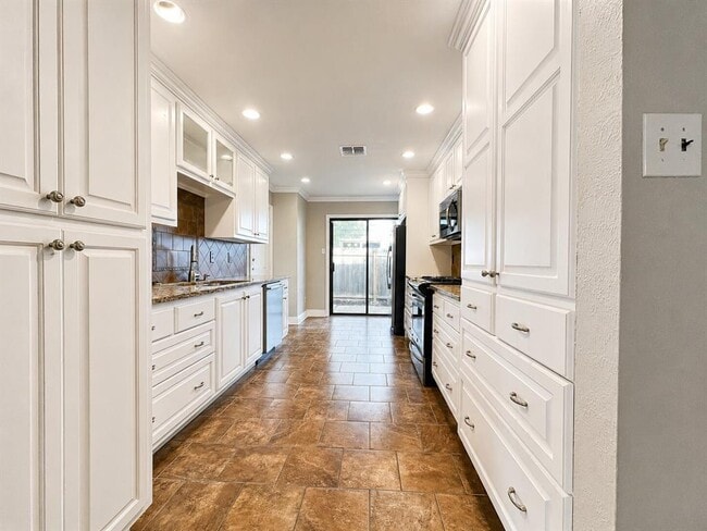 Building Photo - 3603 Palomar Ln
