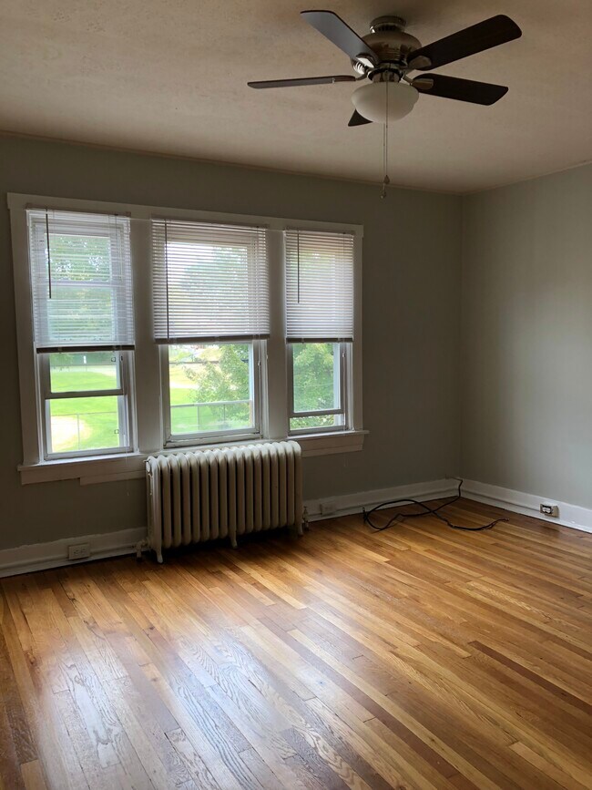 Building Photo - 1324 Wightman St