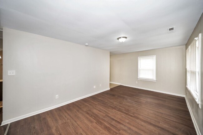 Building Photo - Incredible Value in Sylacauga – Appliances Included & Move-In Ready!