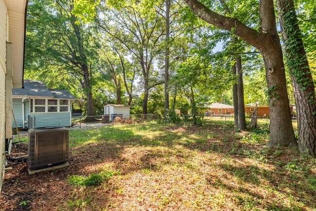Building Photo - Completely Renovated Durham Home!