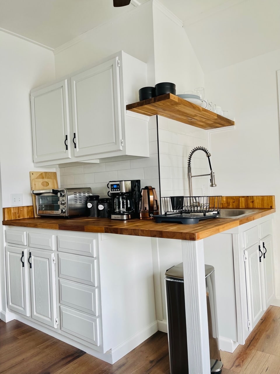 Kitchen - 143 Oak St