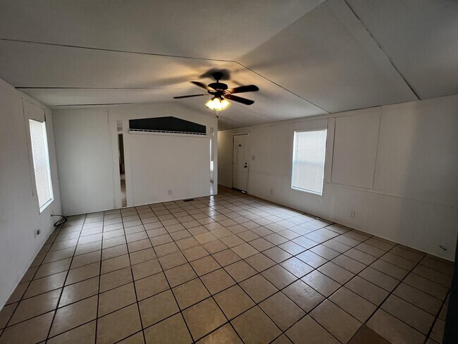 Building Photo - 220 Six Pines Rd