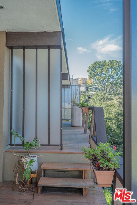 Building Photo - 8895 Appian Way