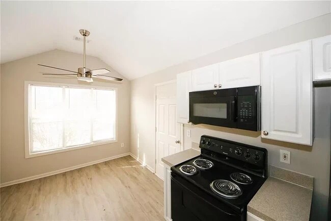 Building Photo - 361 Colley St