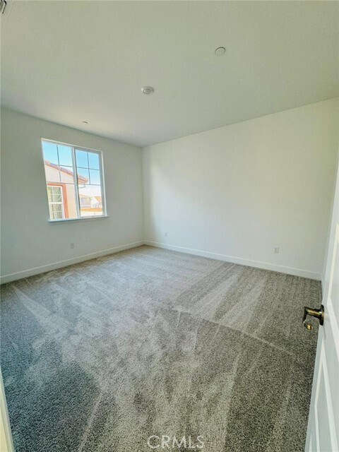 Building Photo - 5042 Brooks Cir