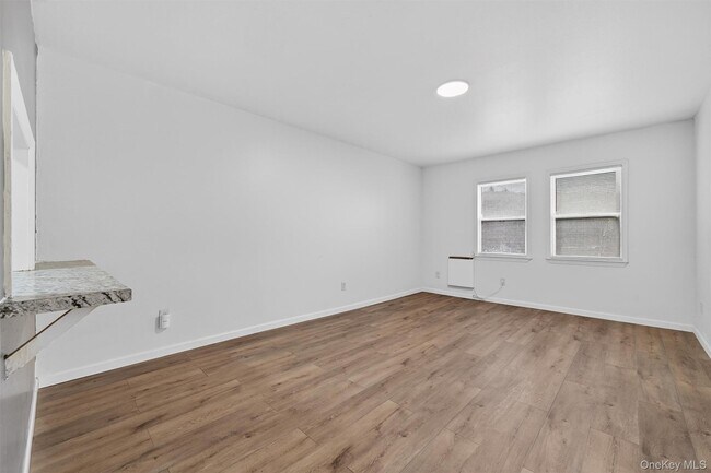 Building Photo - 376 NY-52