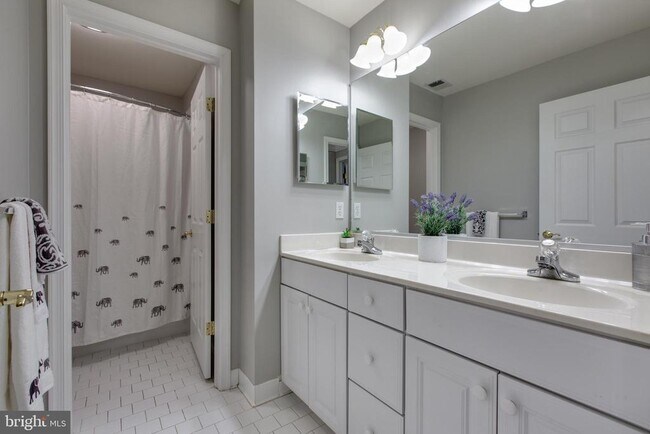 Building Photo - 2106 Beckett Way