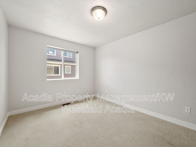Building Photo - 15083 S Reins Wy