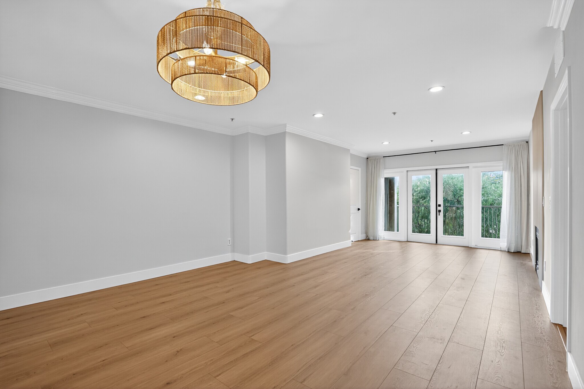 Building Photo - 8541 Alcott St