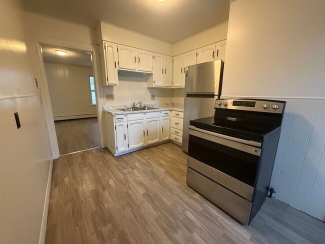 Building Photo - 26 Richmond Ln