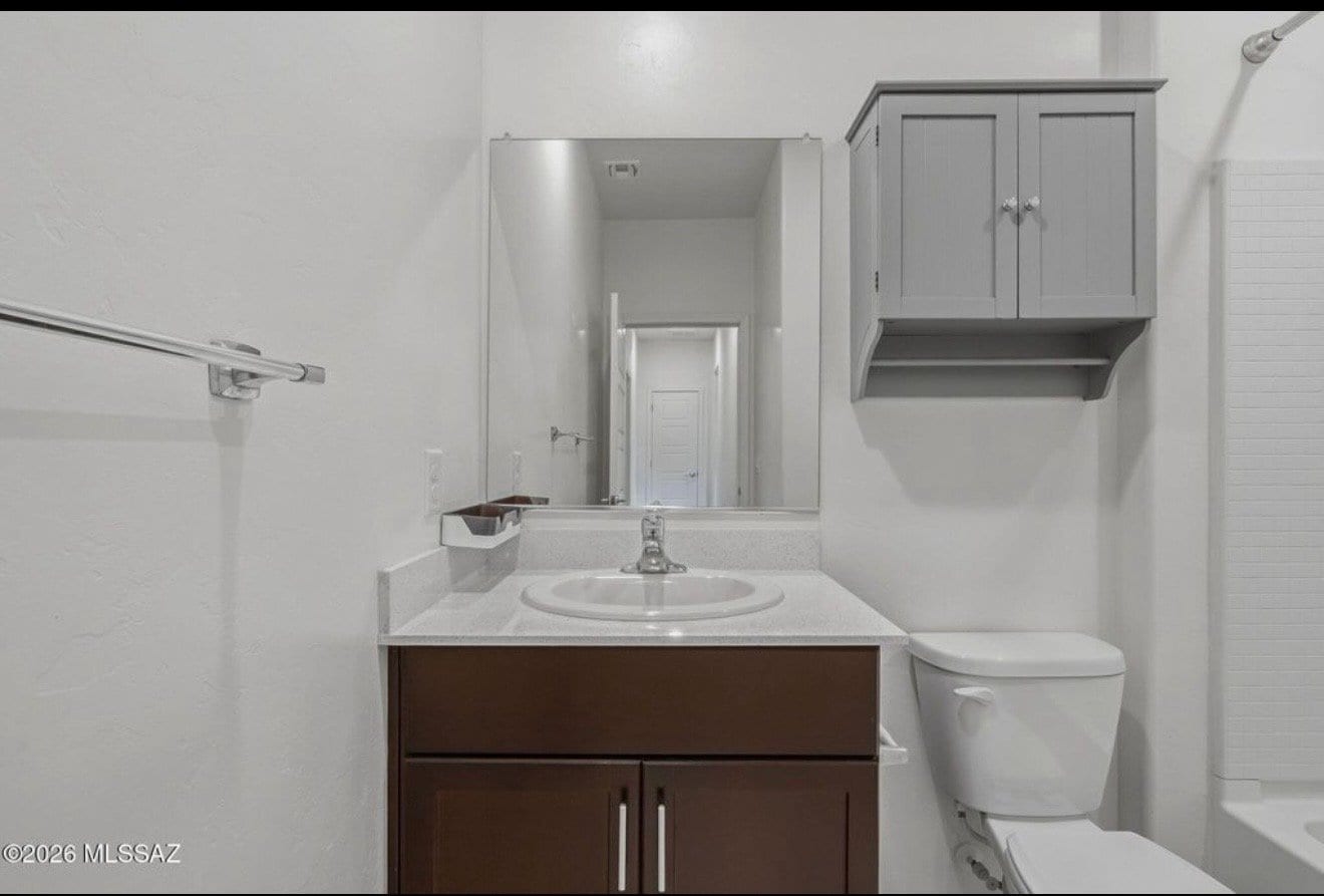 Building Photo - 2557 East Calle Joya de Ventura