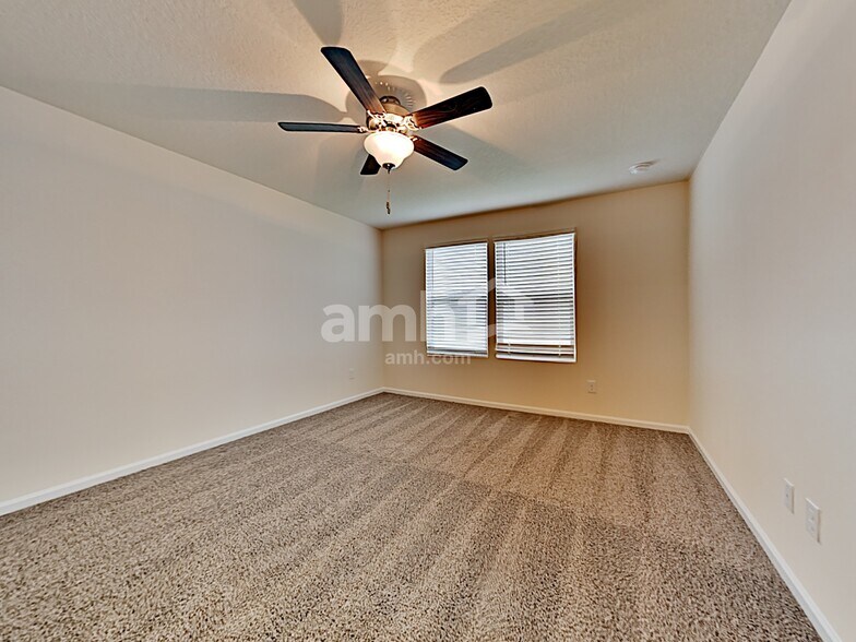 Building Photo - 3462 Lynn Ct