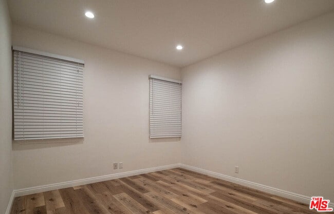 Building Photo - 4274 Elenda St