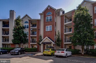 Building Photo - 3313 Wyndham Cir
