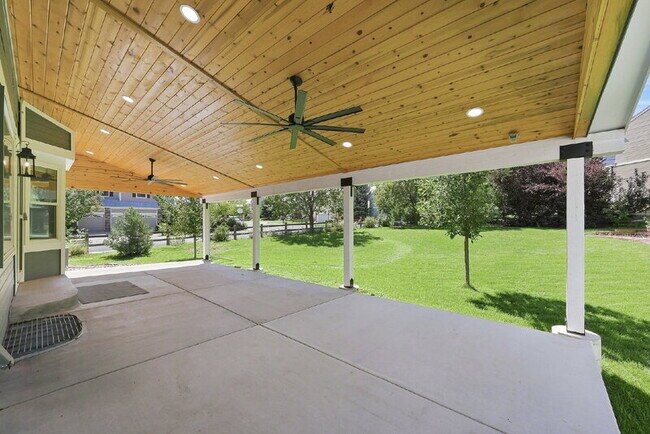 Building Photo - 6275 S Walden Way