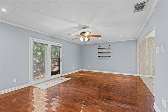 Building Photo - 2117 W Lotus Ave