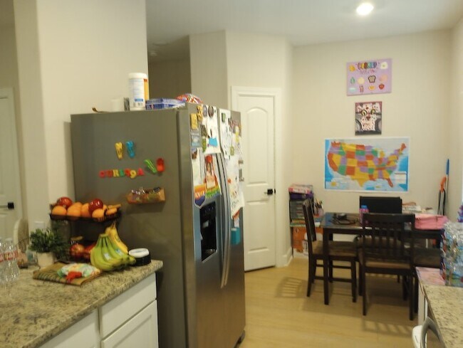 Building Photo - 1328 Windermere Wy