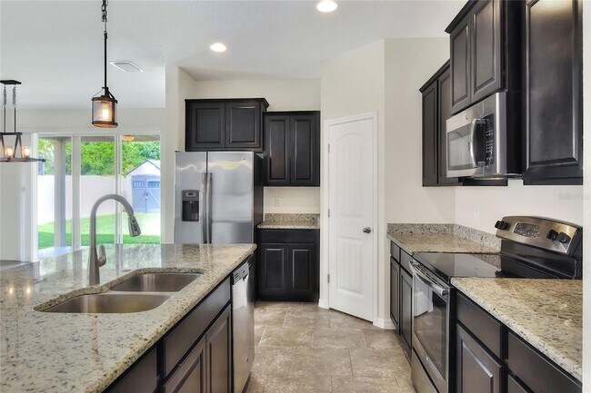 Building Photo - 1900 Wind Meadows Dr