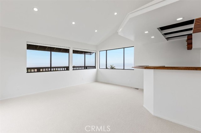 Building Photo - 621 Paseo de los Reyes