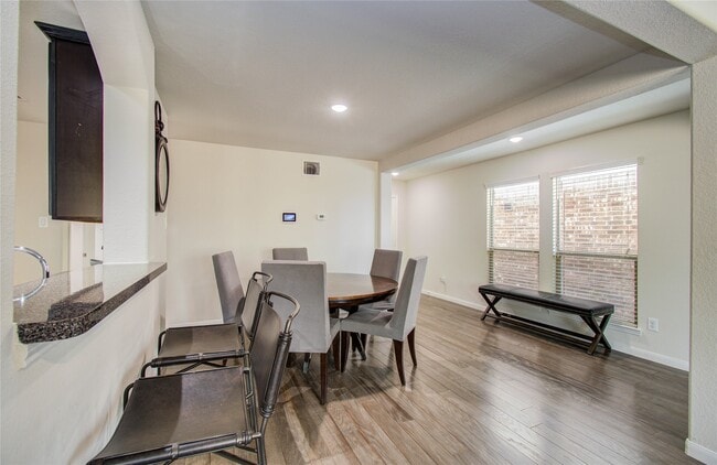 Building Photo - 3306 Inverness Path Lane